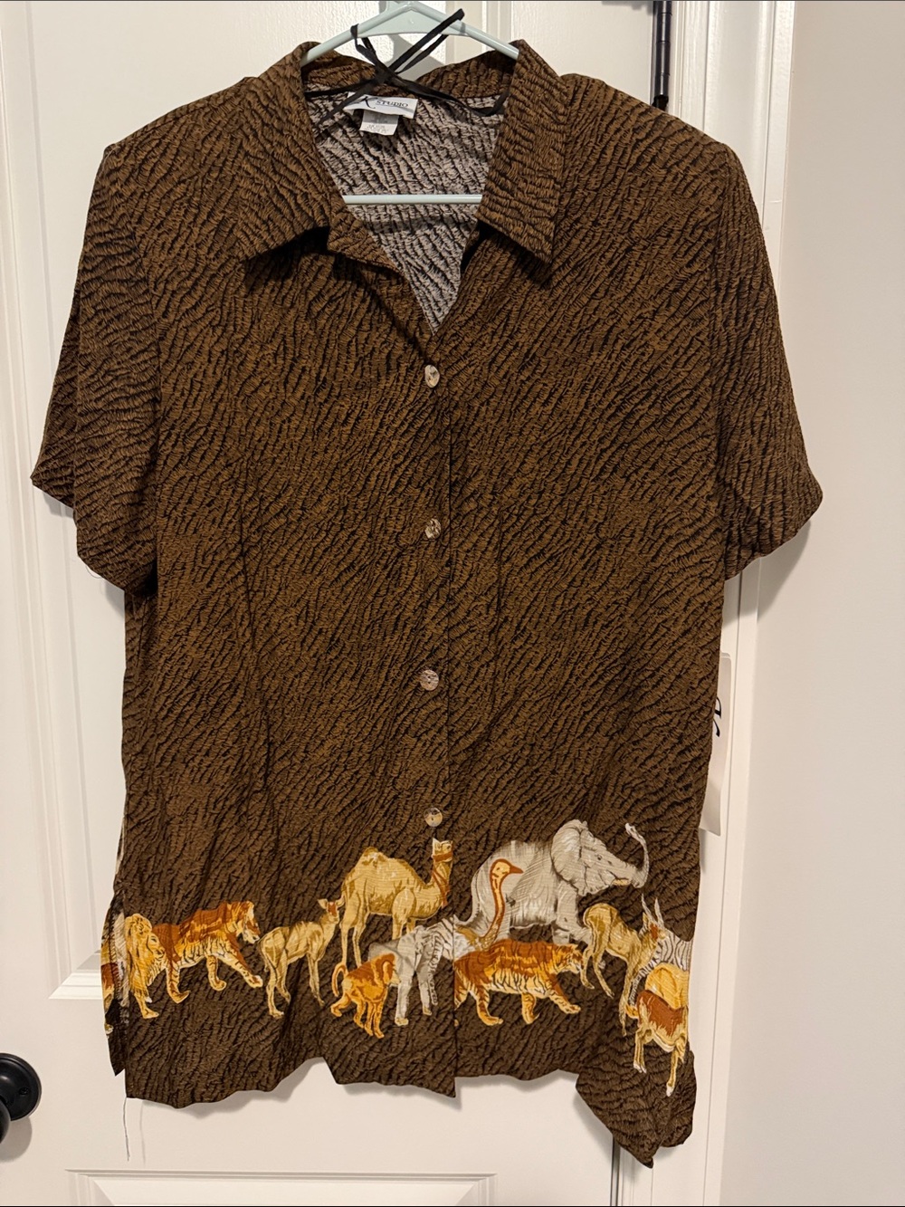 🐘🦁Vintage NWT K Studio size 16 XL Safari Animals Button down Short sleeve Shirt